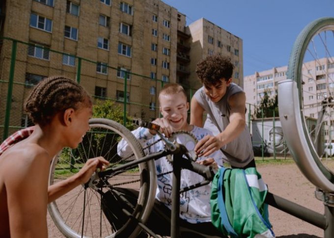 Zakładanie łańcucha rowerowego